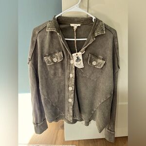 Easel size small oversized green stone washed shacket.